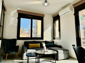 Athens Majestic Suite near Akropolis by Kozy Koala